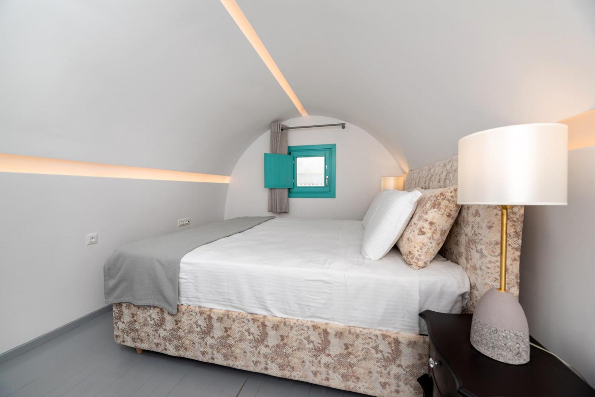 Santa Irina Luxury Sunny Lofts Hotel Периволос Екстериор снимка